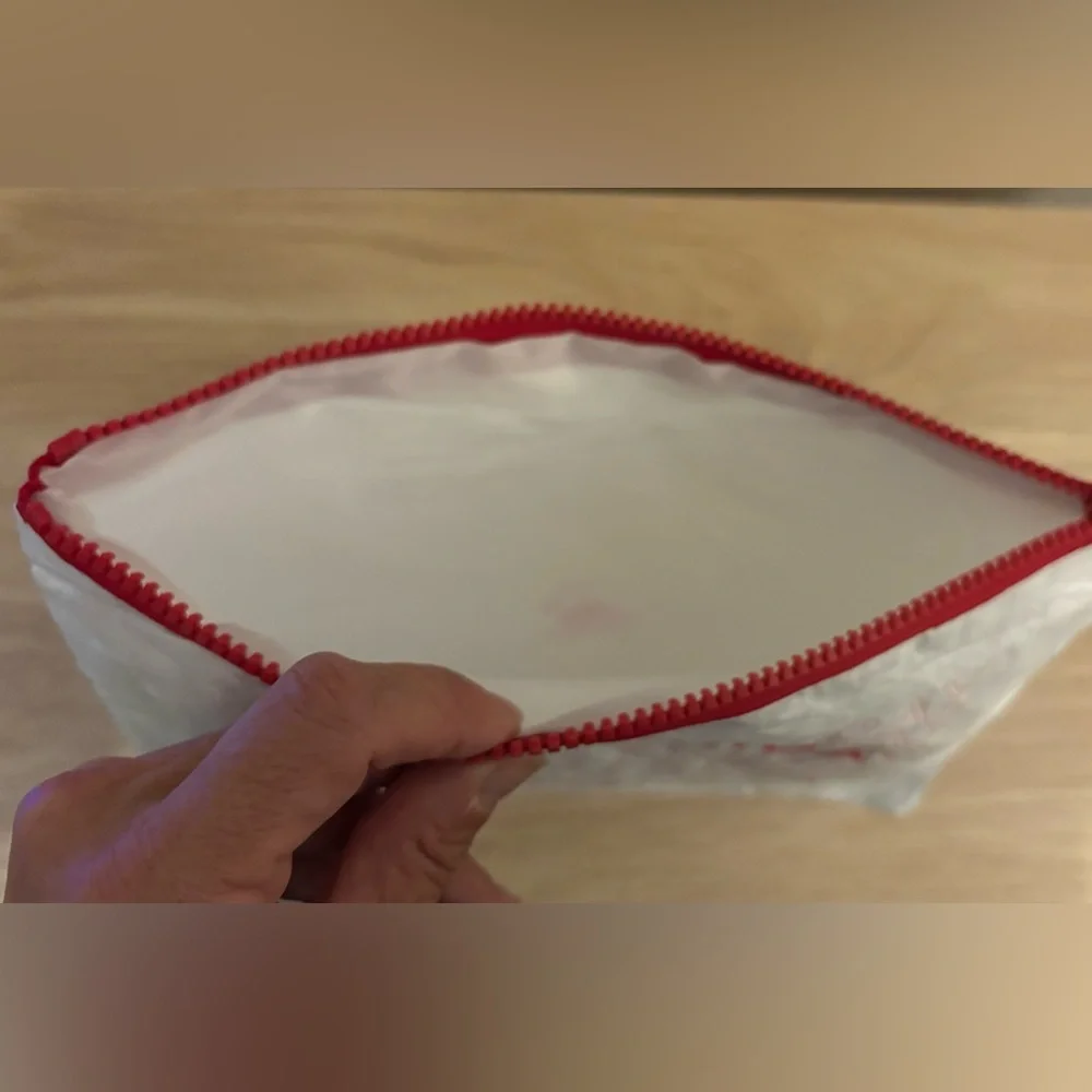 Left On Friday Wet Swimsuit Bag NWT - Picture 4 of 5